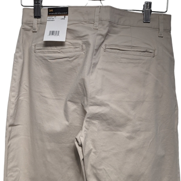 Lee NWT Relaxed Fit Straight Leg Mid Rise Pants Sz 6L - Picture 5 of 10